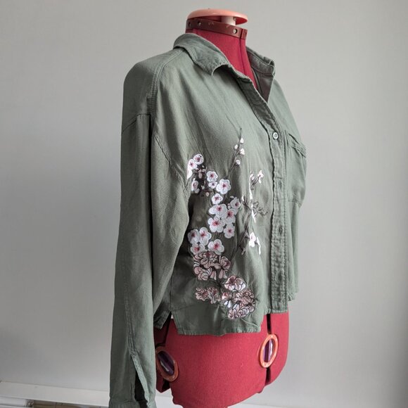 Embroidered Shirt - Picture 2 of 5